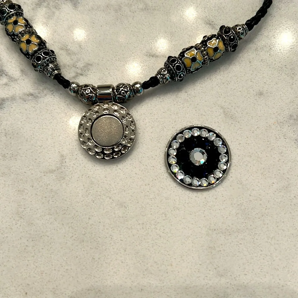 Ladies Golf Marker Necklace - Picture 6 of 6